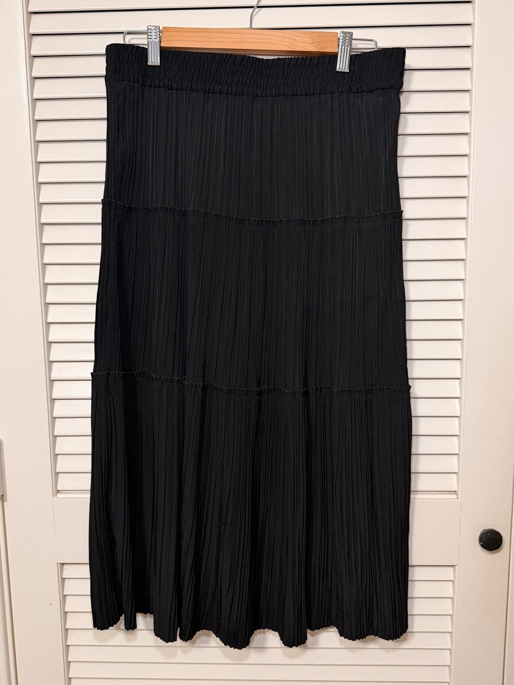Black Pleated Midi Skirt - Classic Women's Skirt